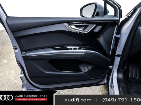 Used 2024 Audi Q4 e-tron Premium Plus image 22
