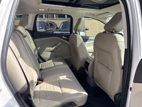 Used 2019 Ford Escape SEL AWD/4WD image 29