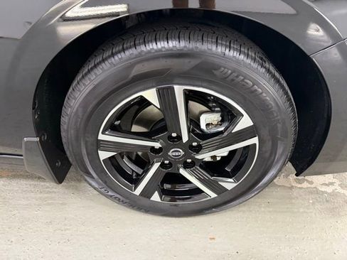 New 2025 Nissan Sentra SV image 4