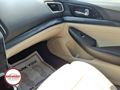 Used 2021 Nissan Maxima Platinum w/ Sport Mat Group FWD image 23