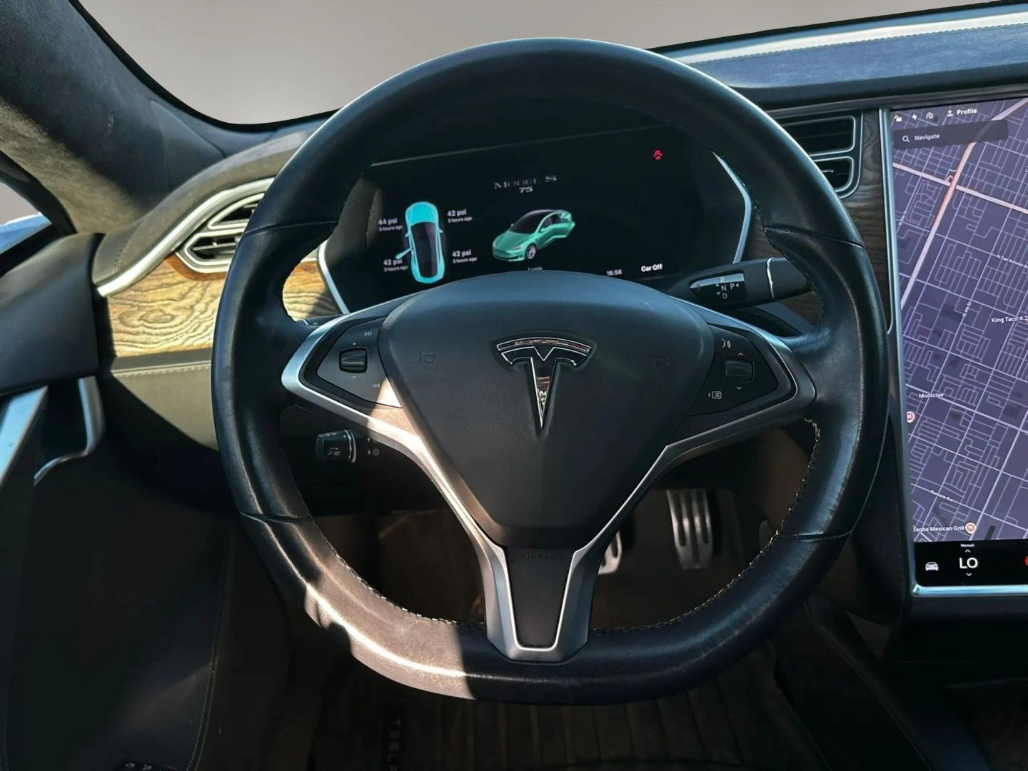 Used 2017 Tesla Model S 75 RWD image 17