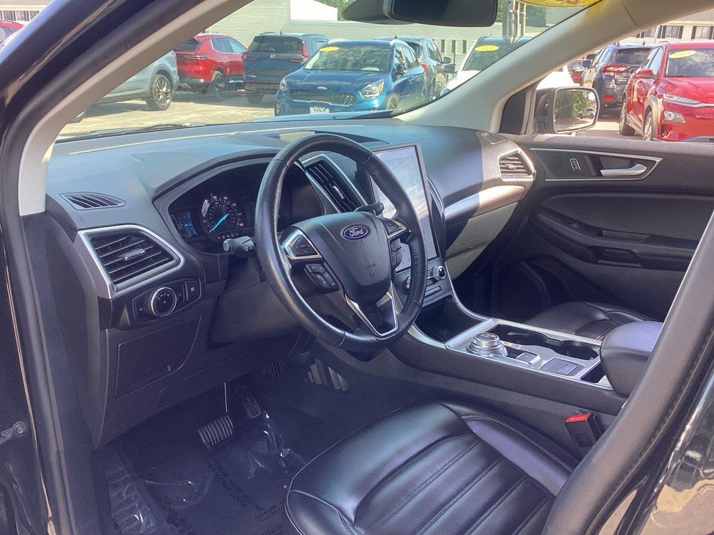 Used 2024 Ford Edge SEL AWD/4WD image 11