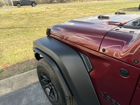 Used 2021 Jeep Wrangler Sport S image 10