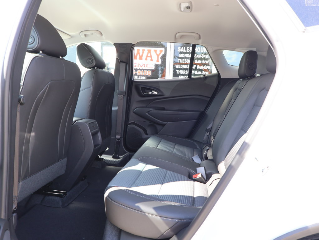 New 2026 Chevrolet Trax LT w/ Driver Confidence Package FWD image 25