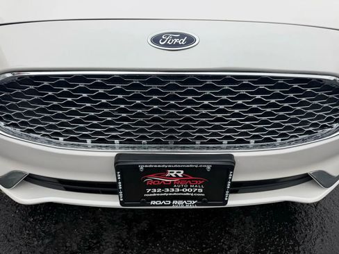 Used 2019 Ford Fusion Energi Titanium FWD image 56