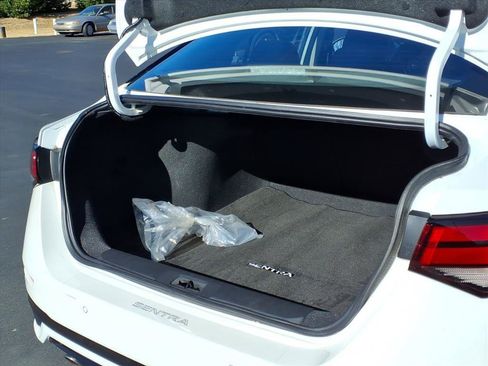 Used 2024 Nissan Sentra SR image 26