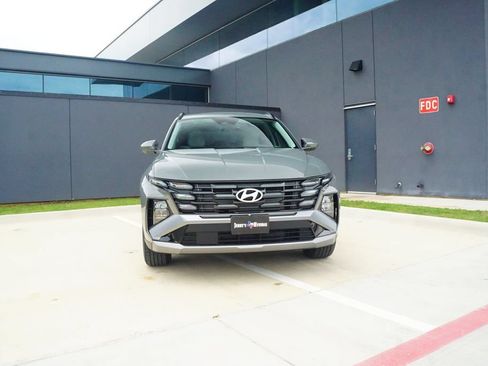 New 2026 Hyundai Tucson SEL FWD image 2