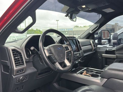 Used 2022 Ford F250 Platinum w/ Tremor Off-Road Package AWD/4WD image 2