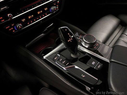 Used 2018 BMW 540i xDrive 540i xDrive image 24