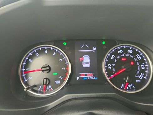 Used 2021 Toyota RAV4 XLE Premium FWD image 13