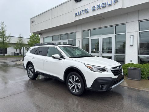 Used 2022 Subaru Outback Limited AWD/4WD image 1
