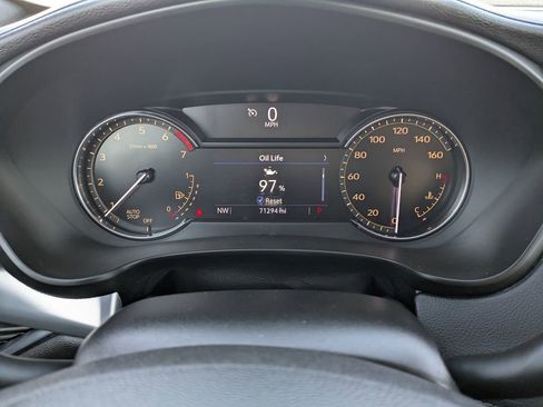 Used 2021 Cadillac XT4 Premium Luxury image 26