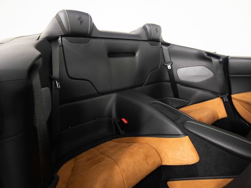 Certified 2024 Ferrari Roma Spider image 48