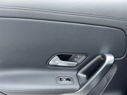 Used 2025 Mercedes-Benz CLA 250 image 43