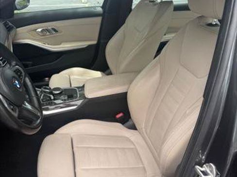 Used 2020 BMW 330i Sedan w/ M Sport Package RWD image 13