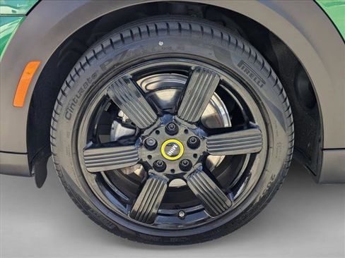 Used 2024 MINI Cooper SE FWD image 25