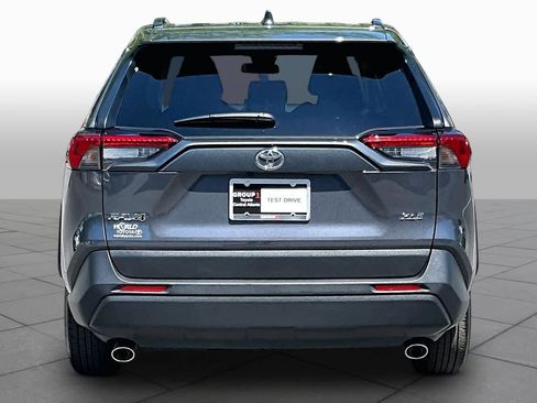 Used 2025 Toyota RAV4 XLE w/ Convenience Package FWD image 5