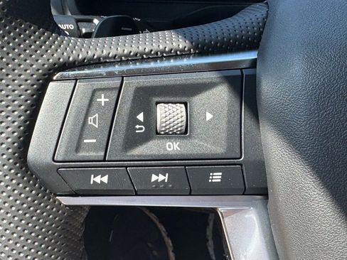 New 2025 Mitsubishi Outlander SE image 26