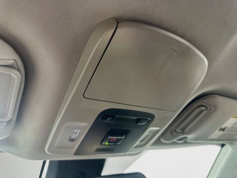 Used 2022 Toyota Camry LE FWD image 33