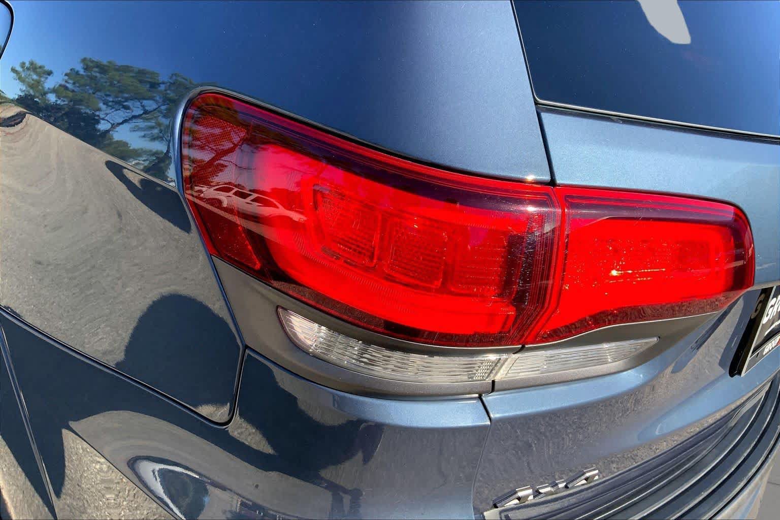 Used 2020 Jeep Grand Cherokee Limited X AWD/4WD image 29