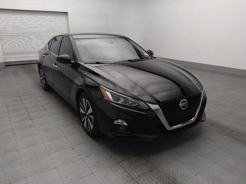 Used 2019 Nissan Altima 2.5 SV FWD image 13
