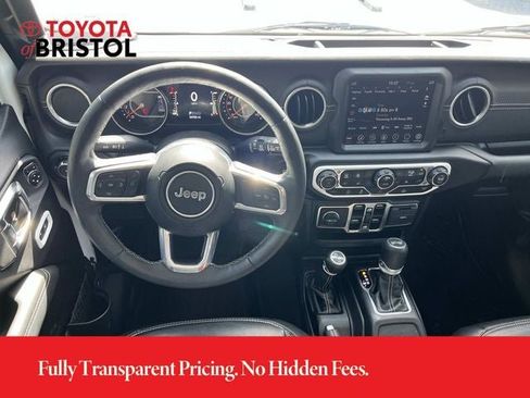 Used 2023 Jeep Wrangler Unlimited Sahara w/ Cold Weather Group AWD/4WD image 12