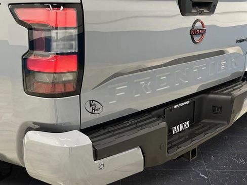 Used 2023 Nissan Frontier PRO-4X w/ Pro Convenience Package image 33
