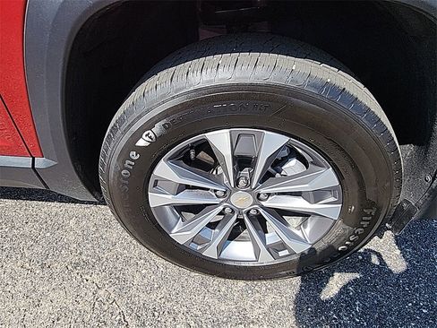 New 2025 Chevrolet Equinox LT w/ Convenience Package II image 10