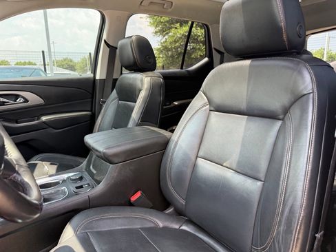 Used 2018 Chevrolet Traverse LT FWD image 11