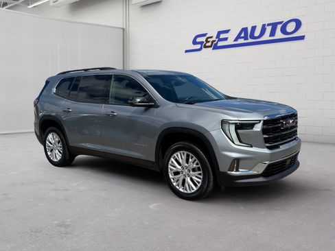 Used 2025 GMC Acadia Elevation w/ Elevation Premium Package AWD/4WD image 7