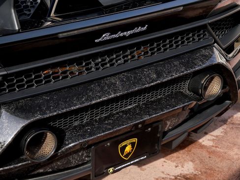 Used 2018 Lamborghini Huracan Performante image 16