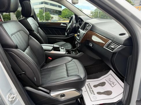 Used 2013 Mercedes-Benz GL 450 4MATIC image 45
