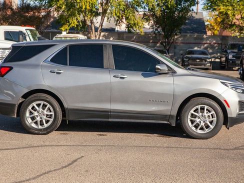 Used 2023 Chevrolet Equinox LT image 4