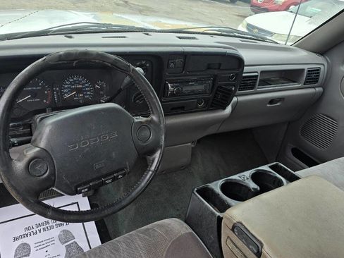Used 1996 Dodge Ram 1500 Truck 2WD Club Cab image 9