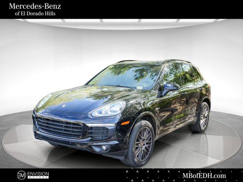 Used 2017 Porsche Cayenne S AWD/4WD image 1