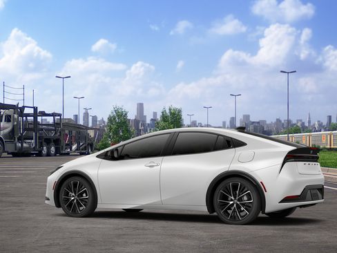 New 2027 Toyota Prius XLE FWD image 7