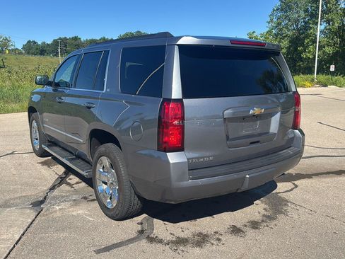Used 2018 Chevrolet Tahoe LT w/ LT Signature Package AWD/4WD image 3