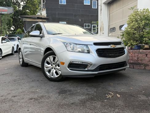 Used 2015 Chevrolet Cruze LT FWD image 18