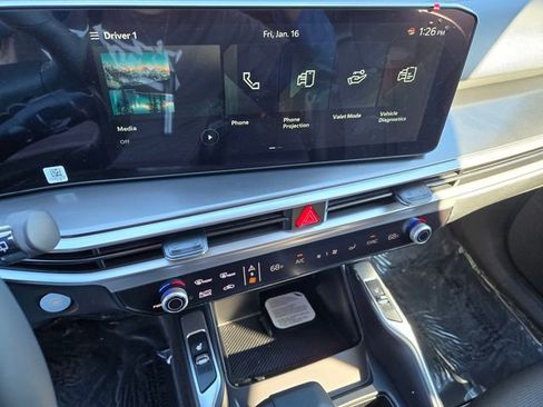 New 2026 Kia Sorento S w/ S Panoramic Sunroof Package FWD image 11