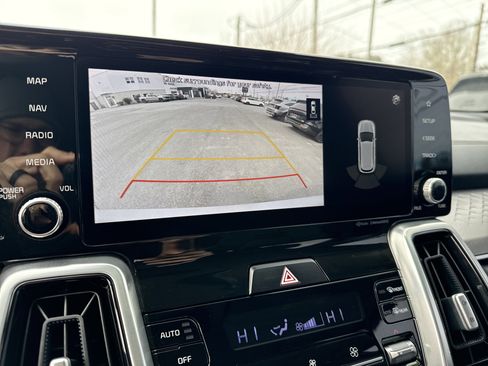 Used 2021 Kia Sorento SX image 40