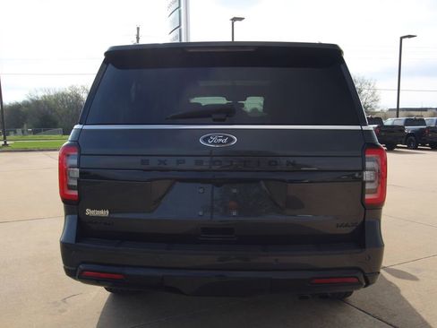 Used 2023 Ford Expedition Max Limited image 16