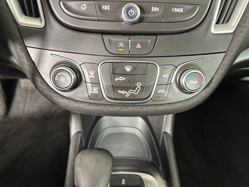 Used 2021 Chevrolet Malibu LS image 23
