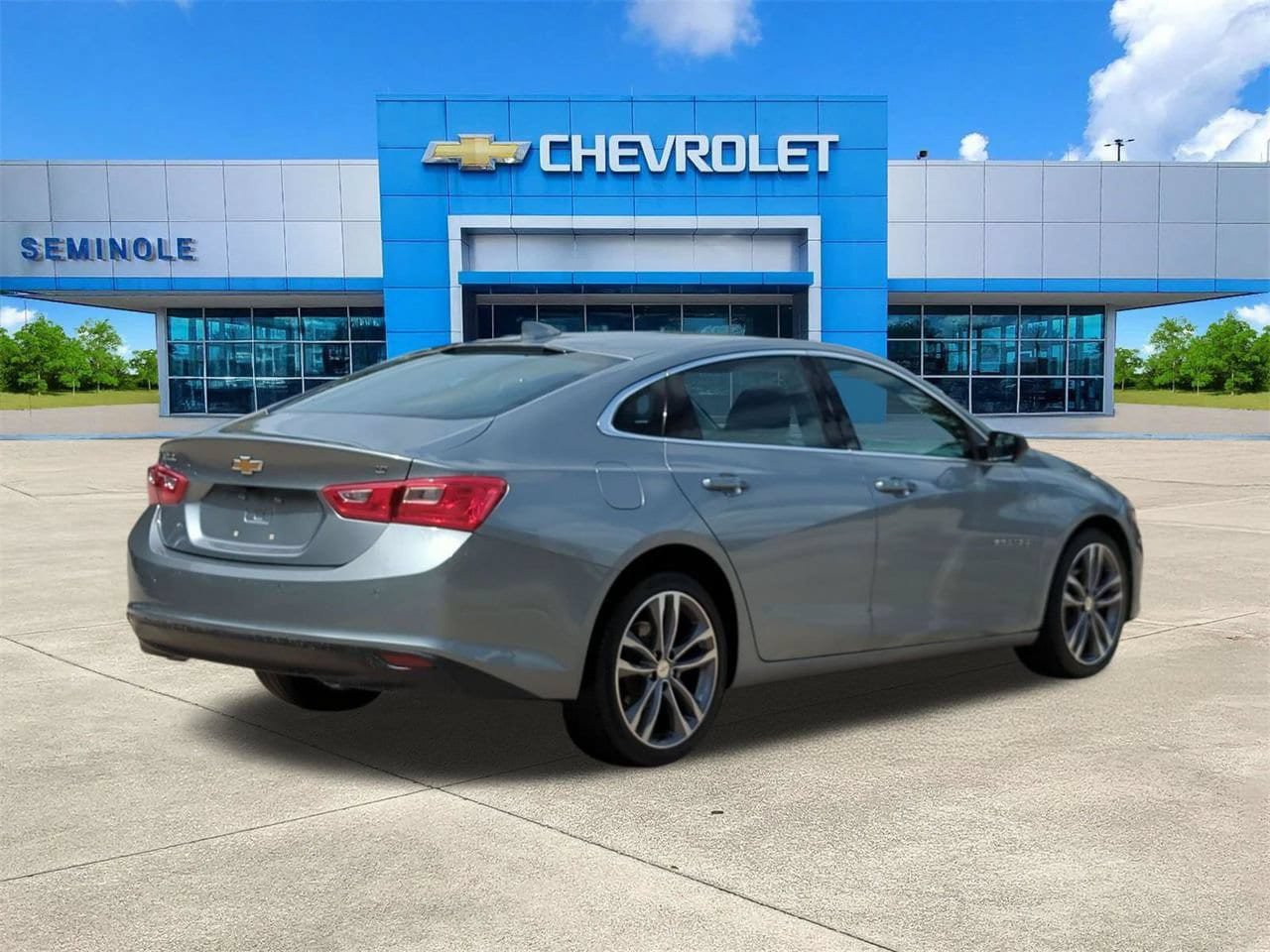 Used 2025 Chevrolet Malibu LT FWD image 4