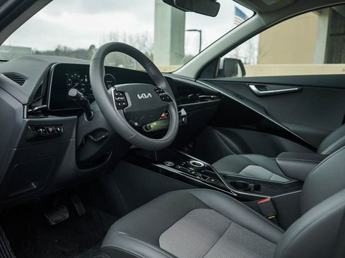 New 2026 Kia Niro Wind image 18