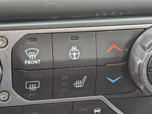 Used 2021 Jeep Wrangler Unlimited Rubicon w/ Cold Weather Group image 24