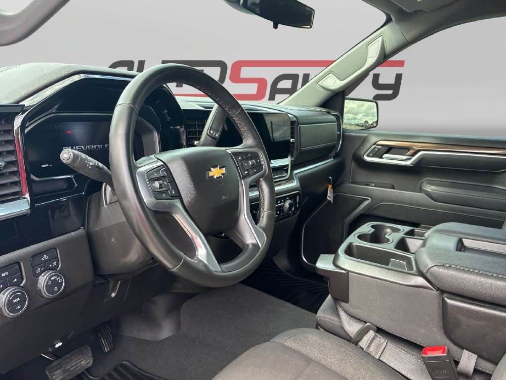 Used 2026 Chevrolet Silverado 1500 LT AWD/4WD image 10