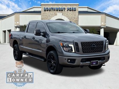 Used 2019 Nissan Titan SV w/ SV Convenience Package