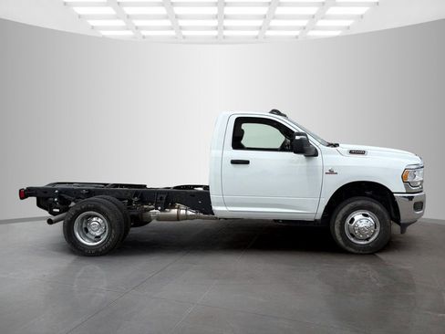New 2024 RAM 3500 Tradesman image 2