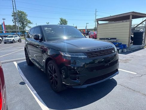 Used 2024 Land Rover Range Rover Sport Dynamic SE AWD/4WD image 1