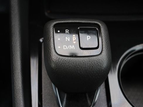 Used 2024 Nissan Rogue S FWD image 35